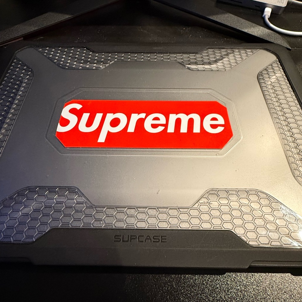 MacBook pro 16 inch 2019 with Touchbar